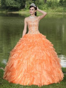 Top Popular Orange Sweetheart Organza Beaded Quinceanera Dress with Ruffles