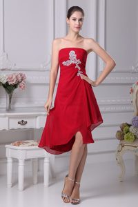 Strapless Red Evening Celebrity Dress with Asymmetrical Edge and White Appliques