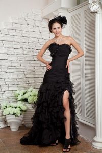 Beautiful Ruffled A-line Sweetheart Celebrity Dress with Brush Train and High Slit