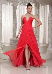 Discount High Slit Coral Red V-neck Long Junior Prom Dresses