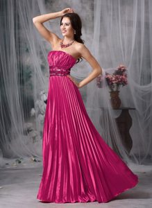 Luxurious Red Strapless Classy Evening Dresses with Pleating