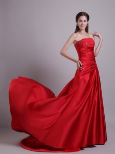 Red Empire Strapless Court Train Evening Dress with Beads and Ruches