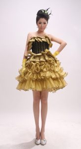 Strapless Gold Ruffle-Layered Affordable Evening Dresses with Fashion Gloves