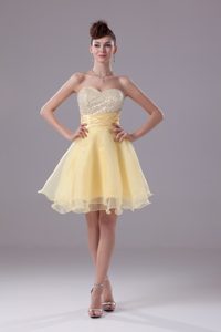 Sweetheart A-line Evening Gown with Ruched Sash and Beaded Breast in Yellow