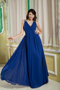 V-neck Long Chiffon Classy Evening Dresses in Dark Blue with Ruches