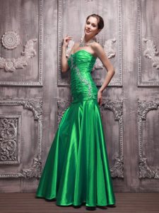 Green Sweetheart Long Prom Dress with Beading and Ruching