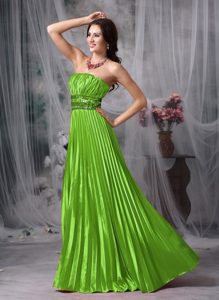 Spring Green Strapless Prom Long Dresses with Pleats and Beading