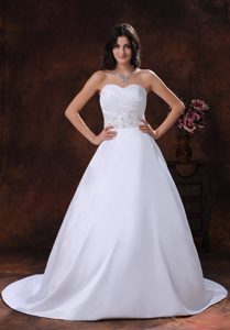 Best Ball Gown Sweetheart Court Train Ruched Wedding Dress with Appliques