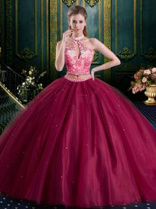 Halter Top High-neck Sleeveless Lace Up Quinceanera Dresses Burgundy Tulle