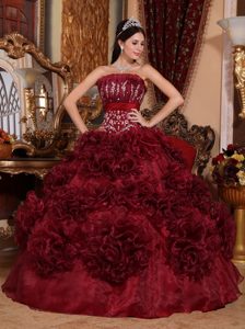 Burgundy Strapless Quinceanera Dresses in Organza with Rolling Flowers