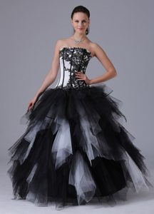 Black and White Romantic Quinceanera Dresses With Embroidery