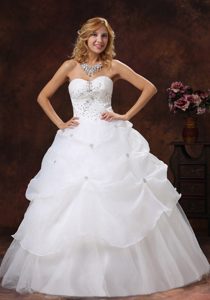 Sweetheart Ball Gown Summer Wedding Dresses with Beads in Organza and Tulle