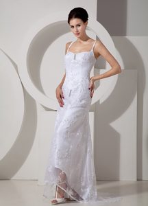 Sexy Spaghetti Straps Wedding Dress for Women with Beadings in Lace and Satin
