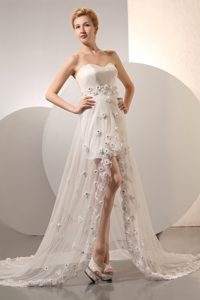 Sweetheart High-low Wedding Dress in Organza and with Handle Flowers