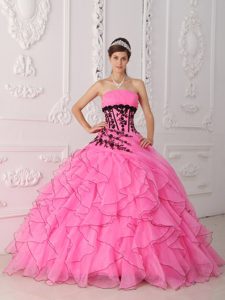 Rose Pink Strapless Ball Gown Quinceanera Dresses with Ruffles and Appliques