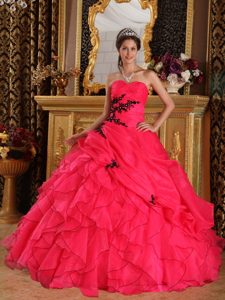 Coral Red Sweetheart Drapped Quinceanera Dresses with Appliques and Ruffles