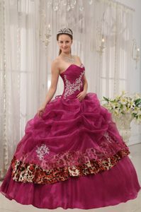 Burgundy Sweetheart Leopard Quinceanera Dress with Pick-ups and Appliques
