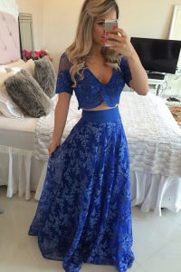 High End Chiffon V-neck Short Sleeves Sweep Train Zipper Lace and Appliques Prom Evening Gown in Royal Blue