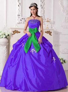 Ball Gown Strapless Beaded Quinceanera Dress with Bowknot for Less
