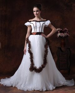 Off the Shoulder Elegant Court Train Wedding Dress