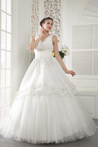 Nice V-neck Long Princess Ruched Tulle Wedding Dress with Beading