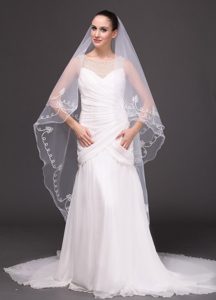 Two-tier Tulle With Pearls Fingertip Veil