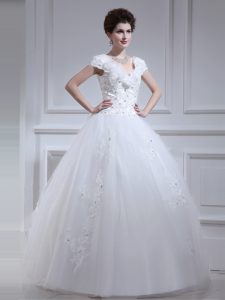 Custom Designed White Lace Up Bridal Gown Beading and Appliques and Sashes ribbons and Bowknot Sleeveless Floor Length