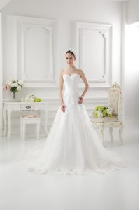 Fantastic Sleeveless Sweep Train Clasp Handle Lace and Appliques Wedding Dresses