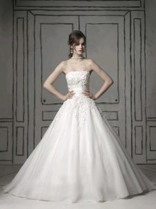 With Train Zipper Wedding Gown White for Wedding Party with Appliques Brush Train