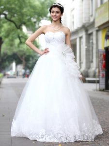 Beauteous Sweetheart Sleeveless Tulle and Lace Wedding Dresses Sequins Lace Up