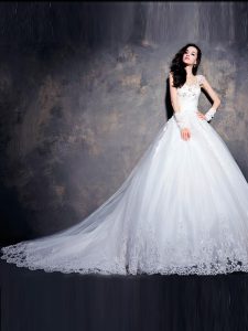 High End White A-line Beading and Appliques Wedding Dresses Lace Up Tulle Cap Sleeves With Train