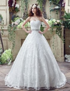 White A-line Appliques and Bowknot Wedding Gown Lace Up Tulle Sleeveless