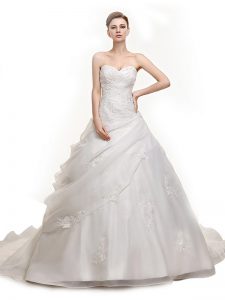 White Sleeveless With Train Beading and Appliques Lace Up Wedding Gowns