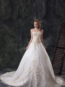 New Style Organza Sleeveless With Train Bridal Gown and Beading and Embroidery