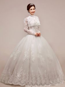 White Chiffon Zipper Wedding Dresses Sleeveless Floor Length Beading and Appliques