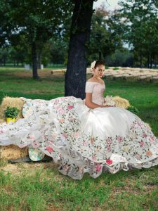 Shining White Lace Up Off The Shoulder Beading and Embroidery and Ruffled Layers Quinceanera Dresses Taffeta Short Sleev