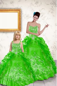 Sophisticated Sweetheart Sleeveless Taffeta Quinceanera Gowns Beading and Embroidery and Pick Ups Lace Up