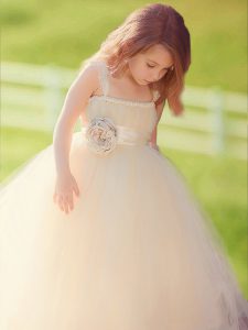 Most Popular Straps Sleeveless Floor Length Bowknot and Hand Made Flower Zipper Flower Girl Dress with Champagne