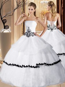 Delicate Ruffled Ball Gowns Quinceanera Gown White Strapless Organza Sleeveless Floor Length Lace Up
